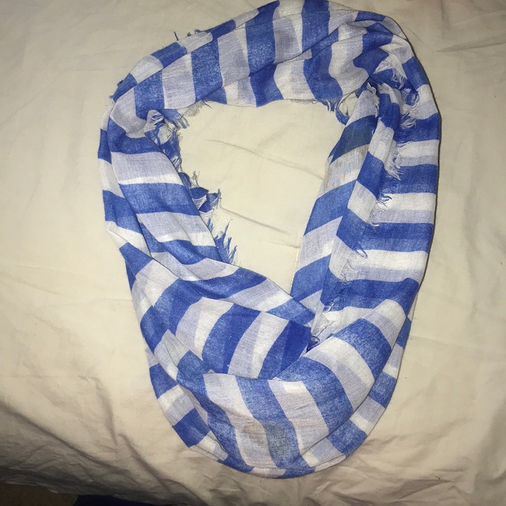 Scarf!